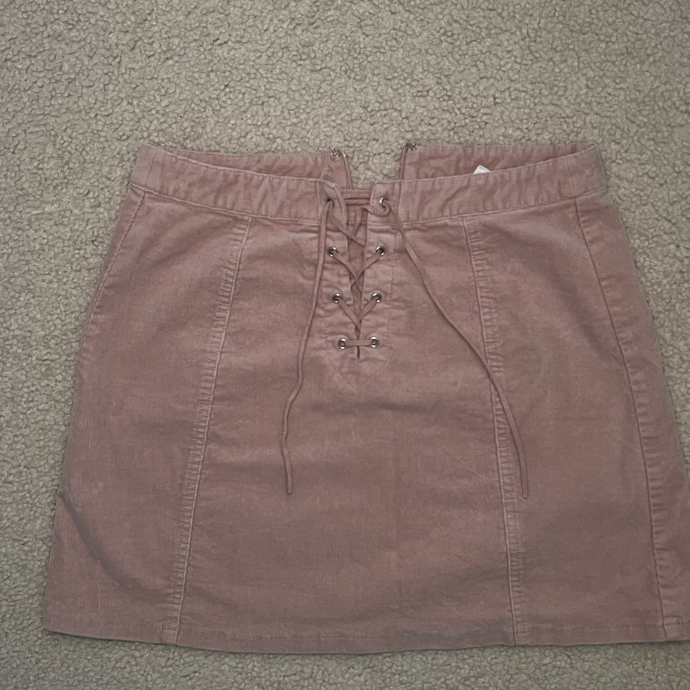 Forever 21 Lace-Up Mini Skirt in Dusty Rose